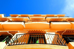 Отель Hostal ROM Familiar  Росас